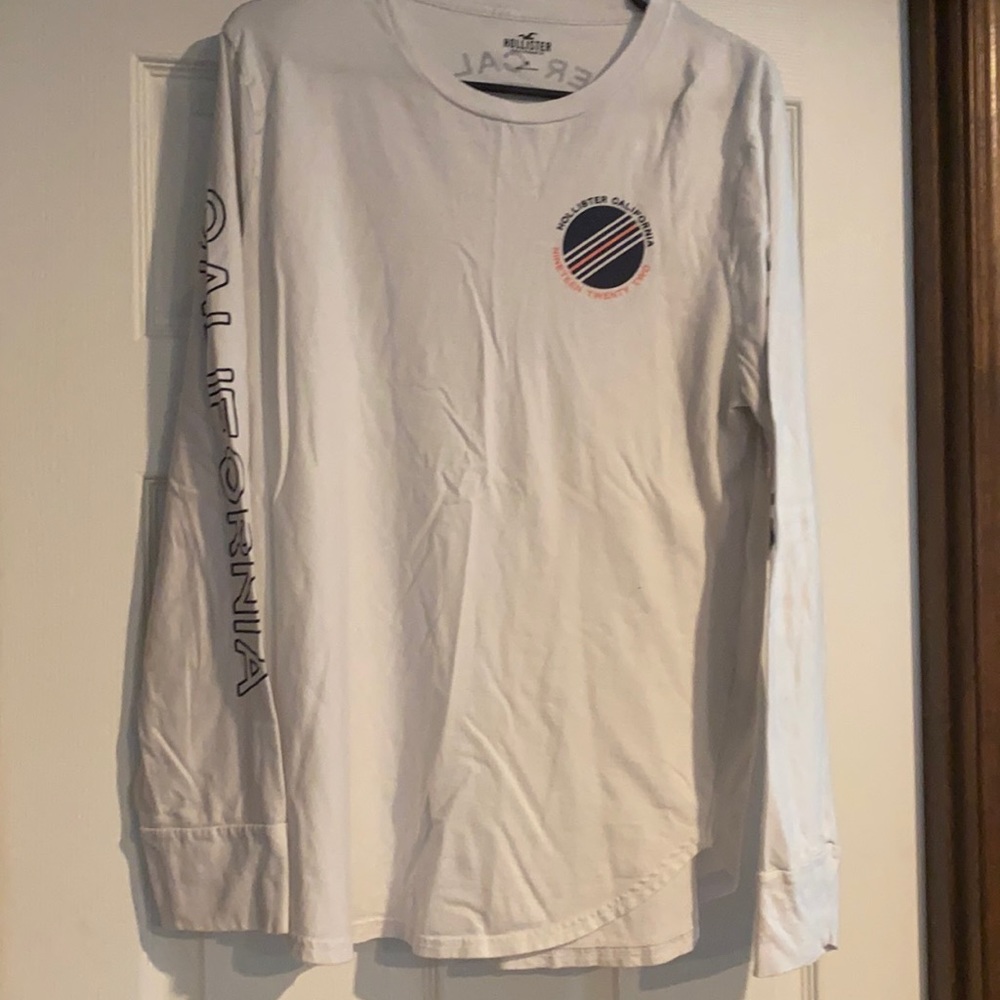 Men’s hollister long sleeve shirt size medium